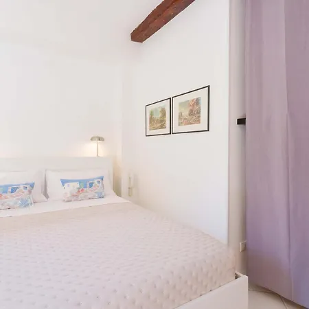 Teagarden Centro Storico Apartmán