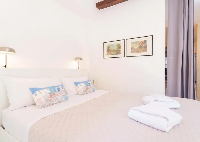 Teagarden Centro Storico Apartment *